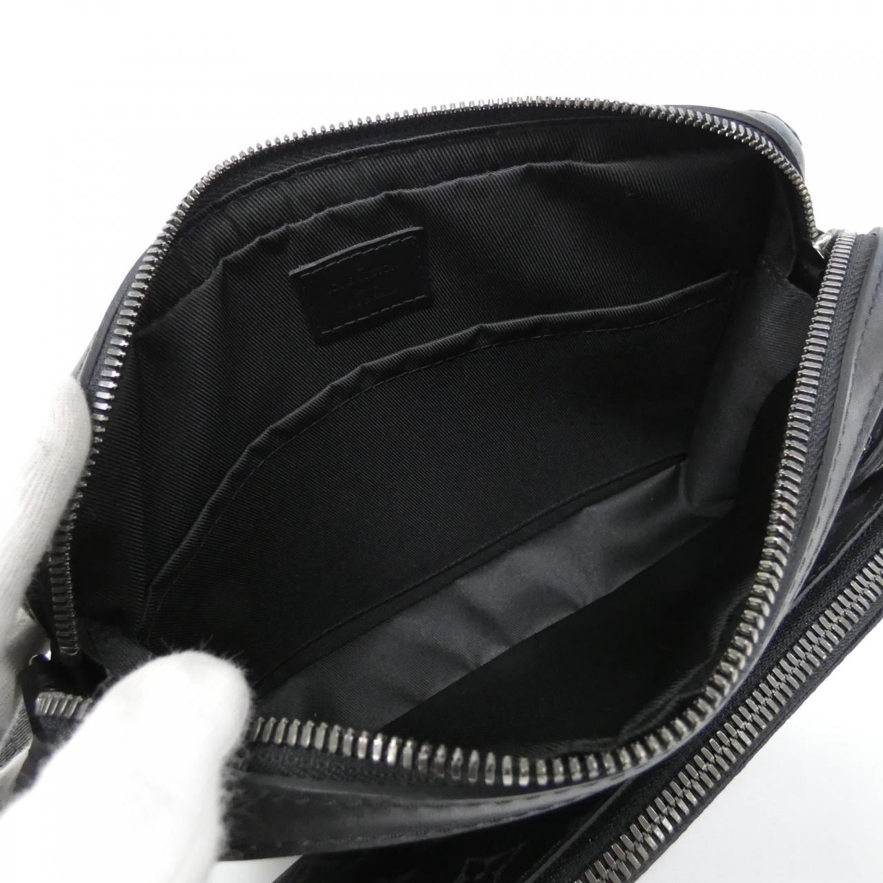 ルイヴィトン モノグラム エクリプス リバース トリオ メッセンジャー M69443 ショルダーバッグ