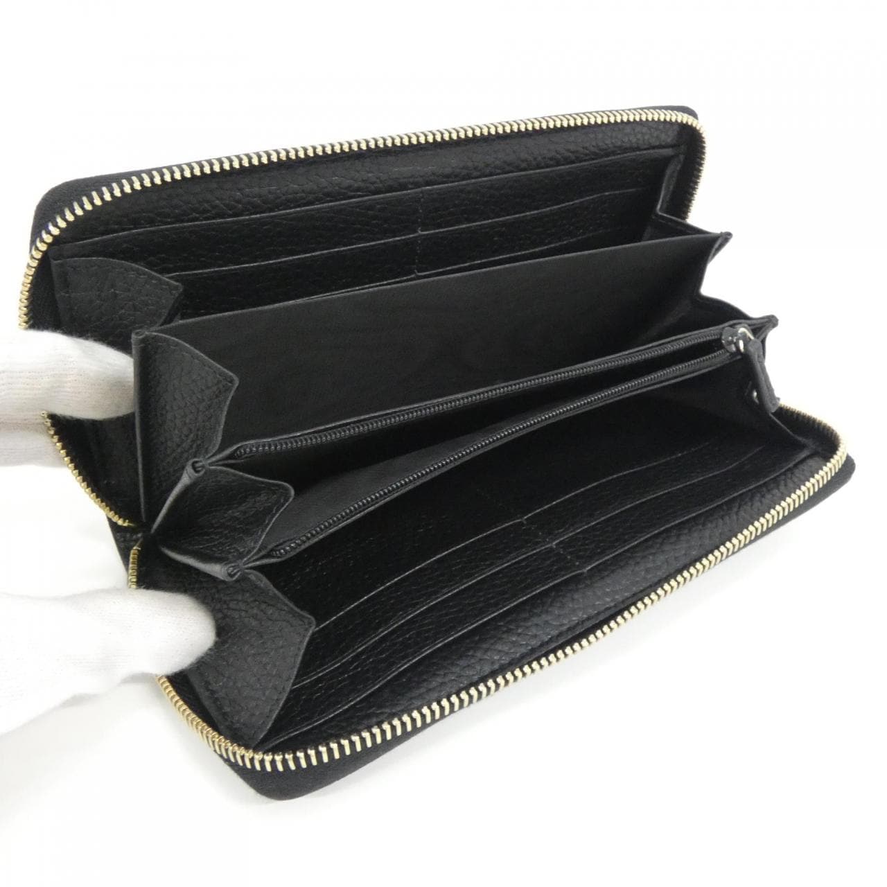 グッチ 598187 A7M0G 財布