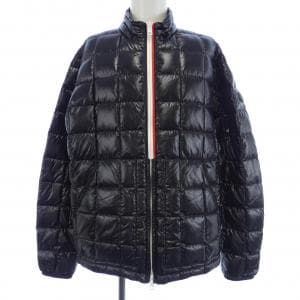 モンクレール MONCLER ダウンジャケット