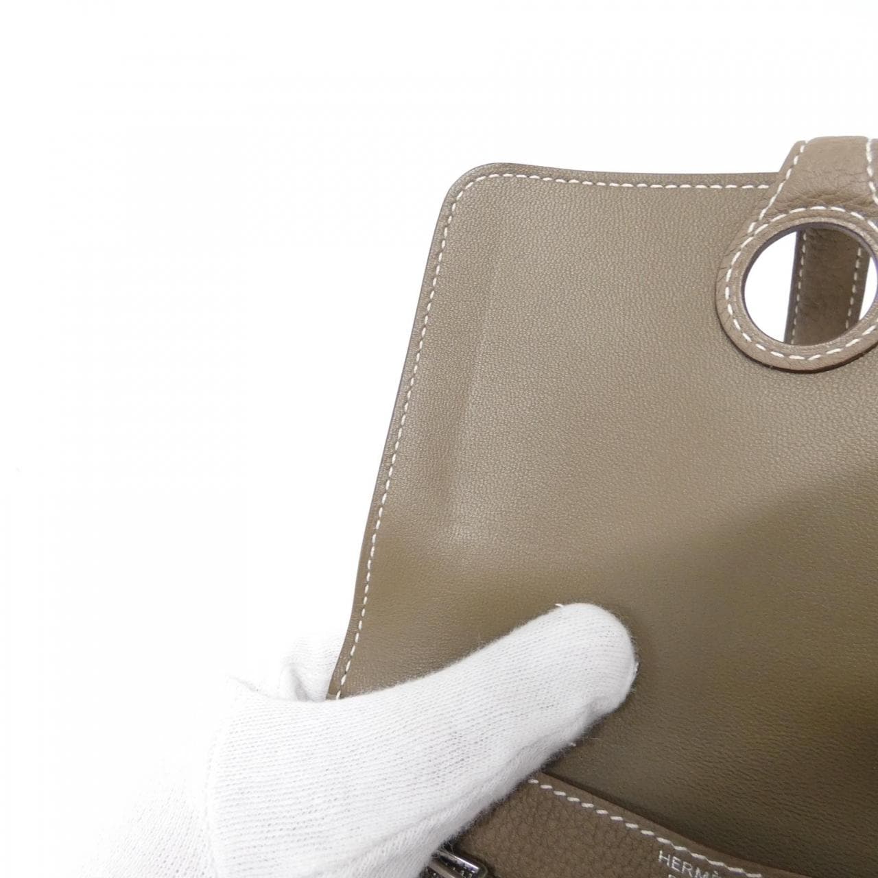 エルメス ドゴン コンパクト 043072CK 財布