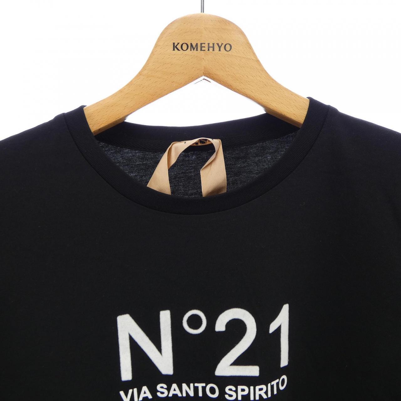 ヌメロヴェントゥーノ N°21 P23IN2M Tシャツ