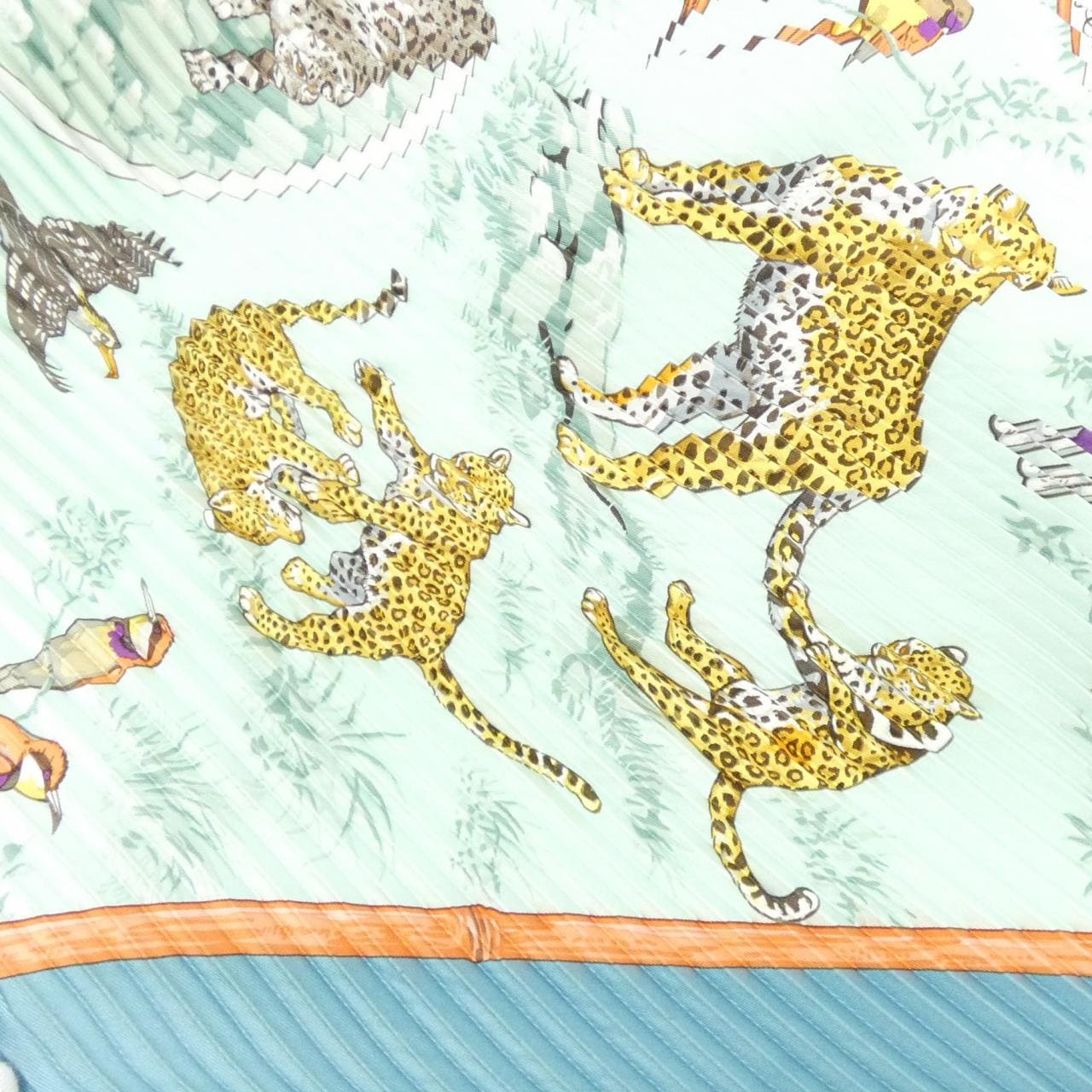 エルメス プリーツ スカーフ