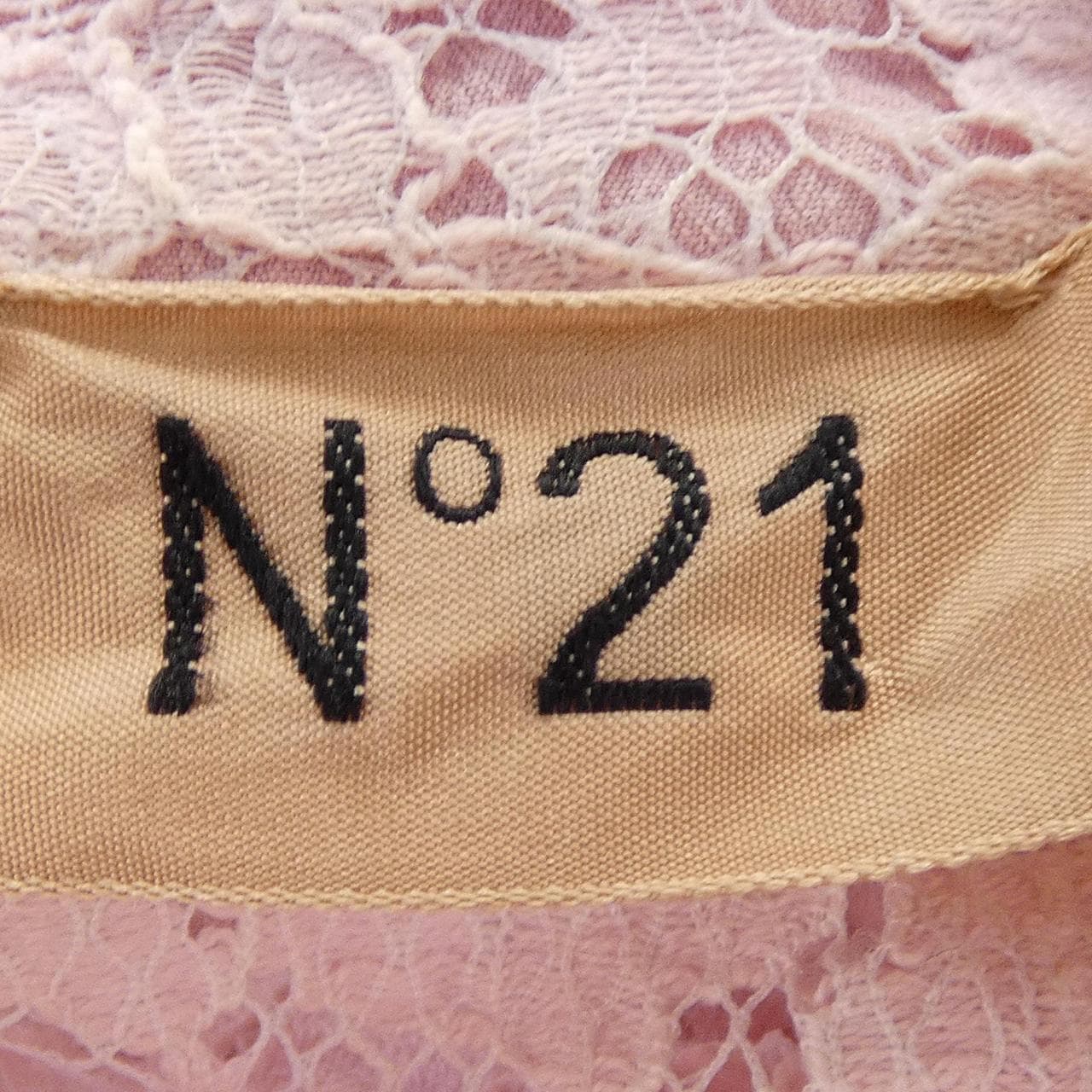ヌメロヴェントゥーノ N°21 ワンピース