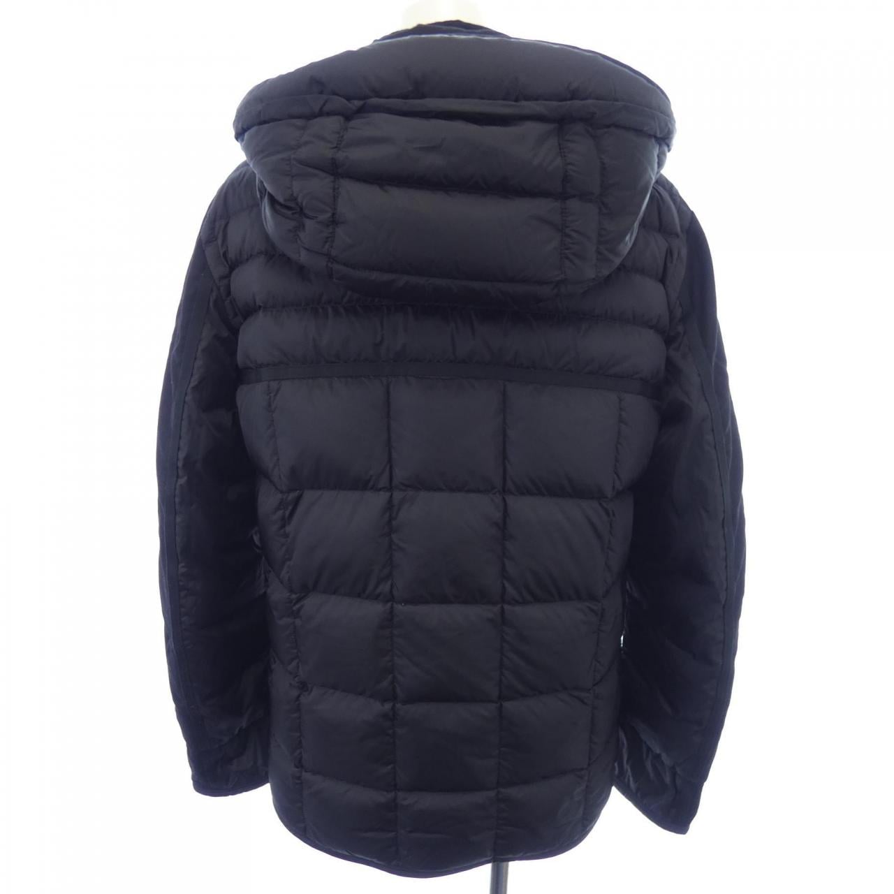 モンクレール MONCLER ダウンジャケット