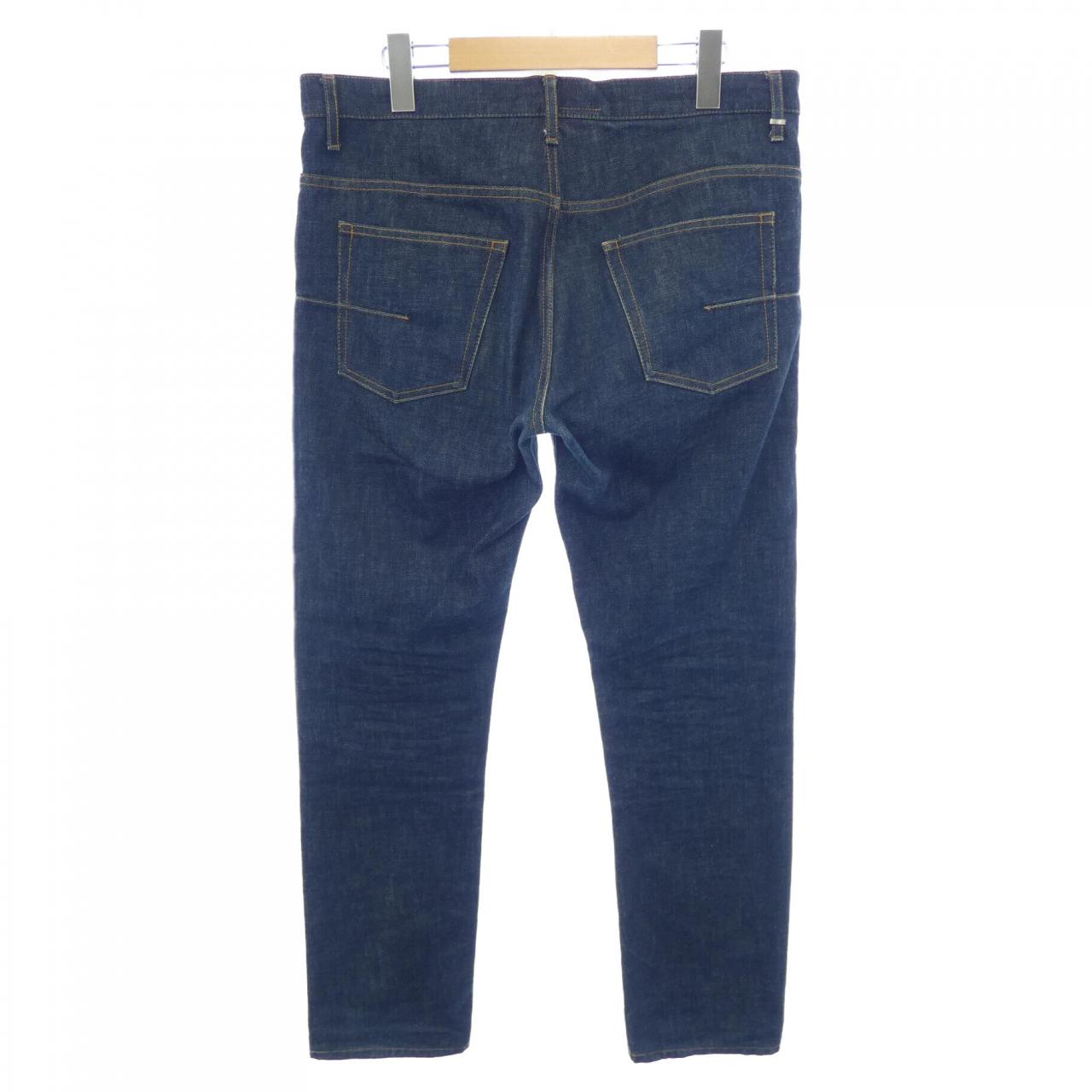 ディオールオム DIOR HOMME 163D004A0184 ジーンズ