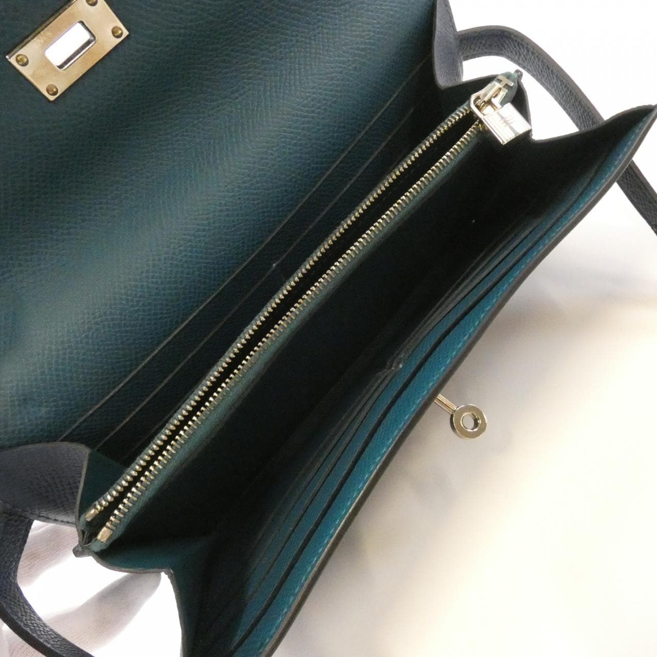 エルメス ケリー クラシック ヴェルソ 073627CK 財布
