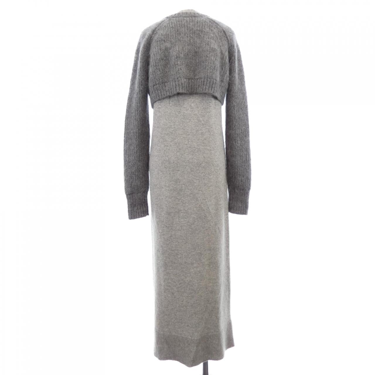 サカイ SACAI 22-06241 ワンピース