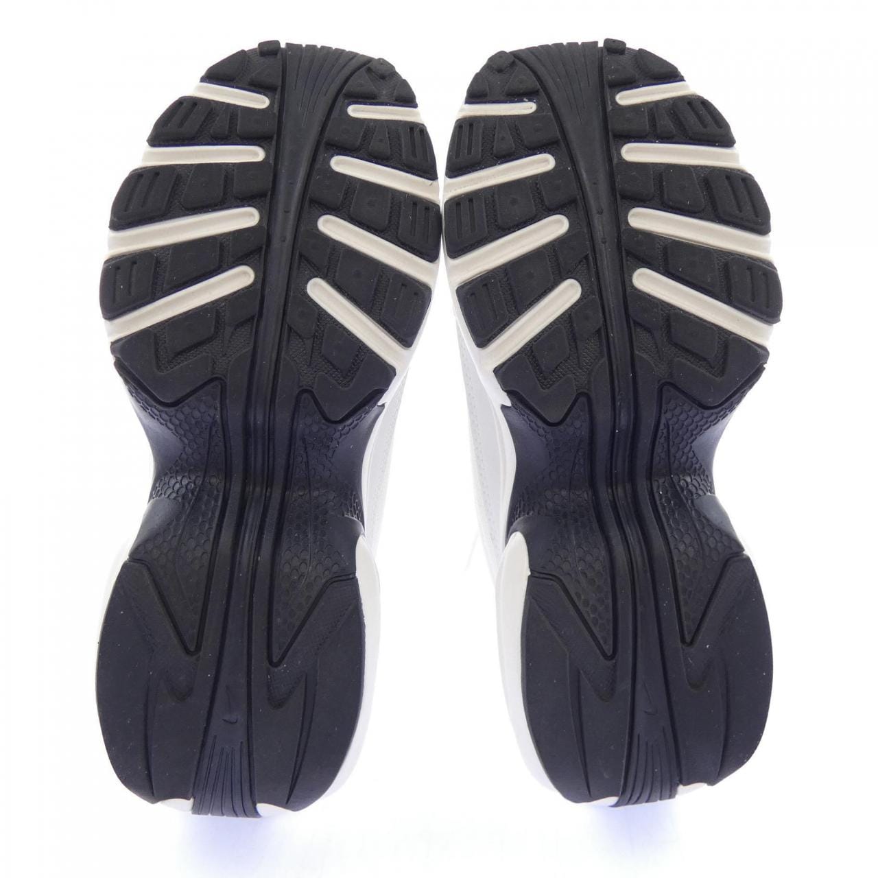 ナイキ NIKE HF3053-103 スニーカー