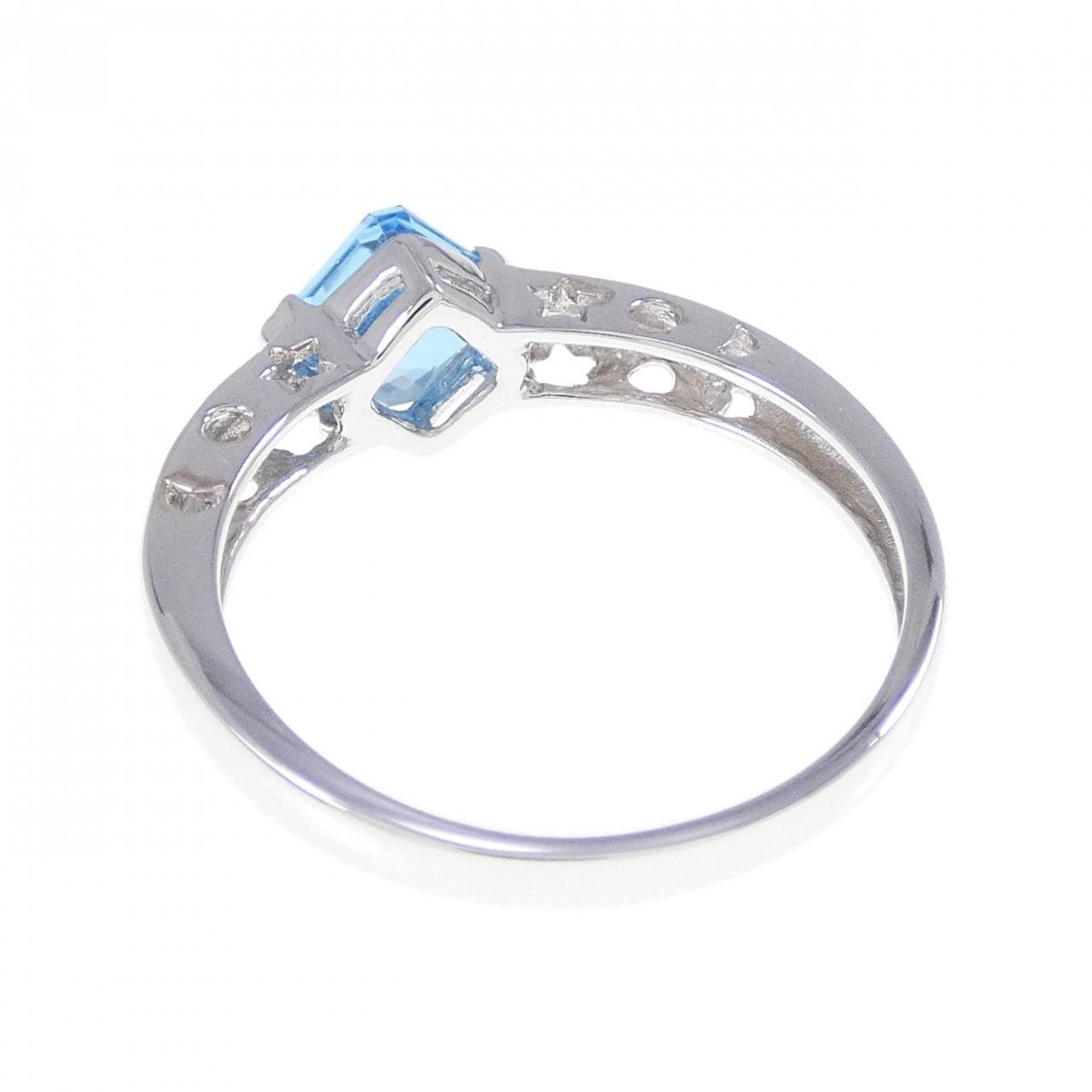 K14WG blue Topaz ring