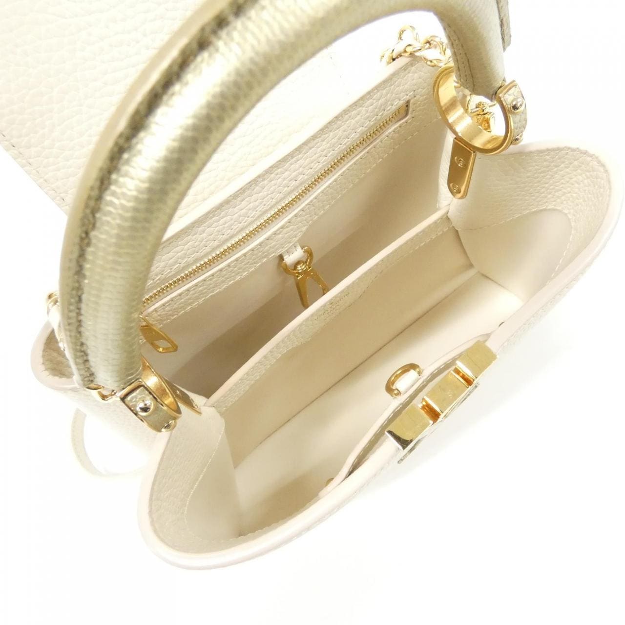 ルイヴィトン カプシーヌBB M23702 バッグ