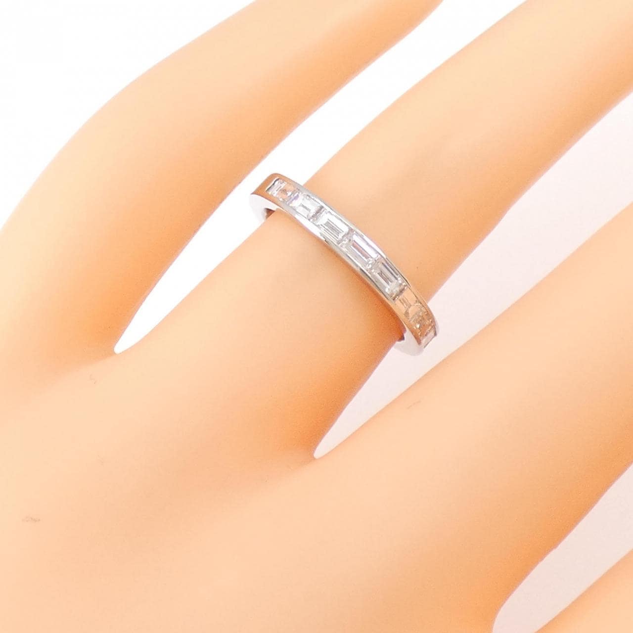 FRED Diamond ring
