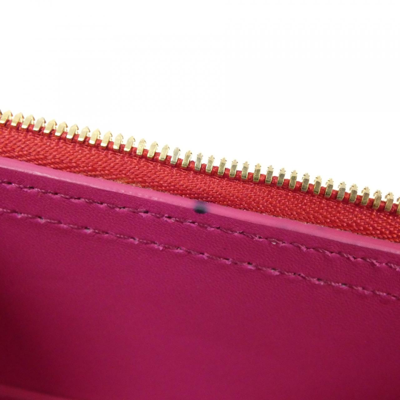 ブルガリ SERPENTI FOREVER バッグ