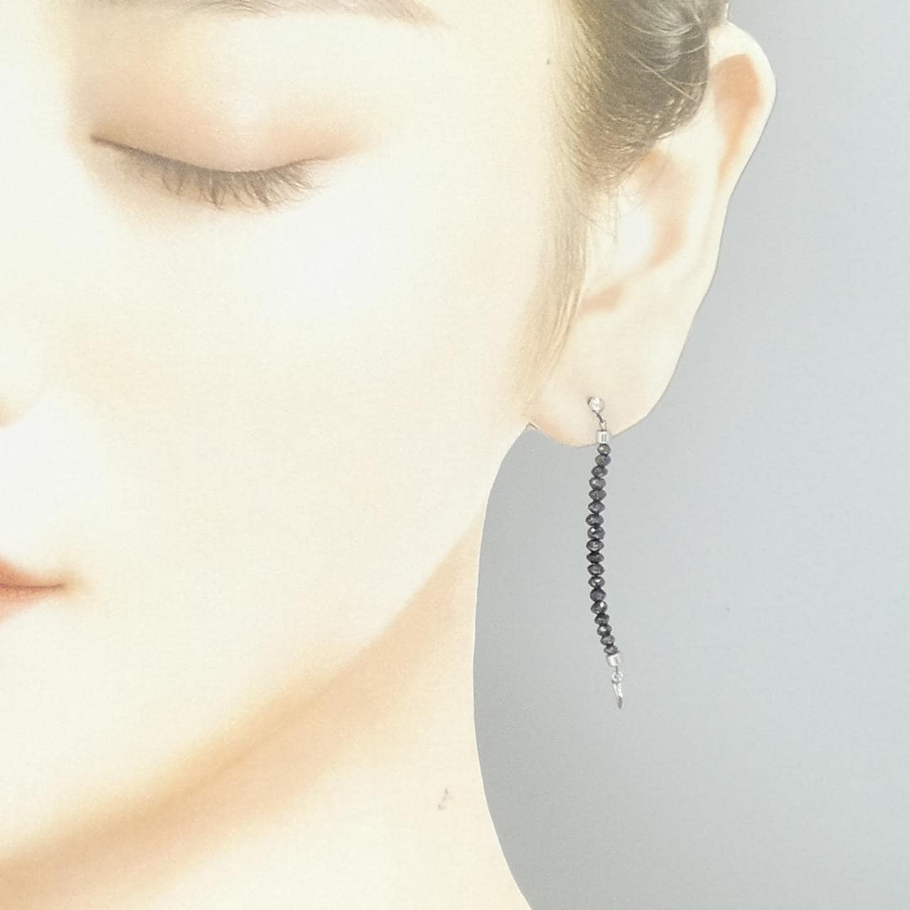 K18WG ハート ダイヤモンド ピアス 2.0CT