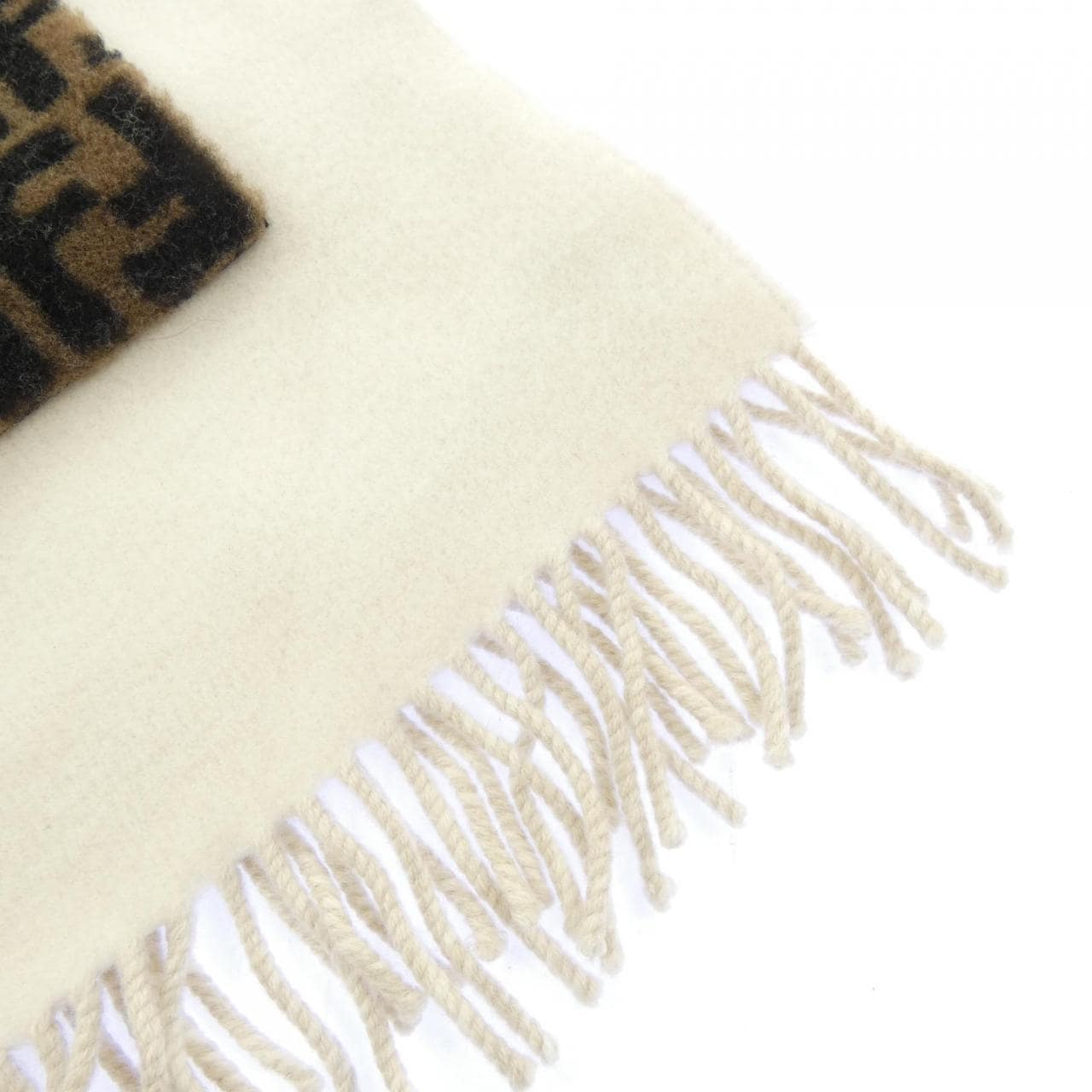 フェンディ FENDI FFプリントシアリングアップリケ FXT276 A2OH MUFFLER