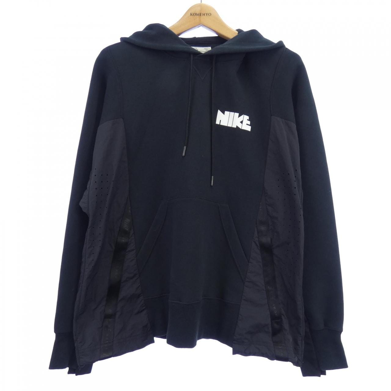 ナイキサカイ NIKE×SACAI CZ4695-010 パーカー