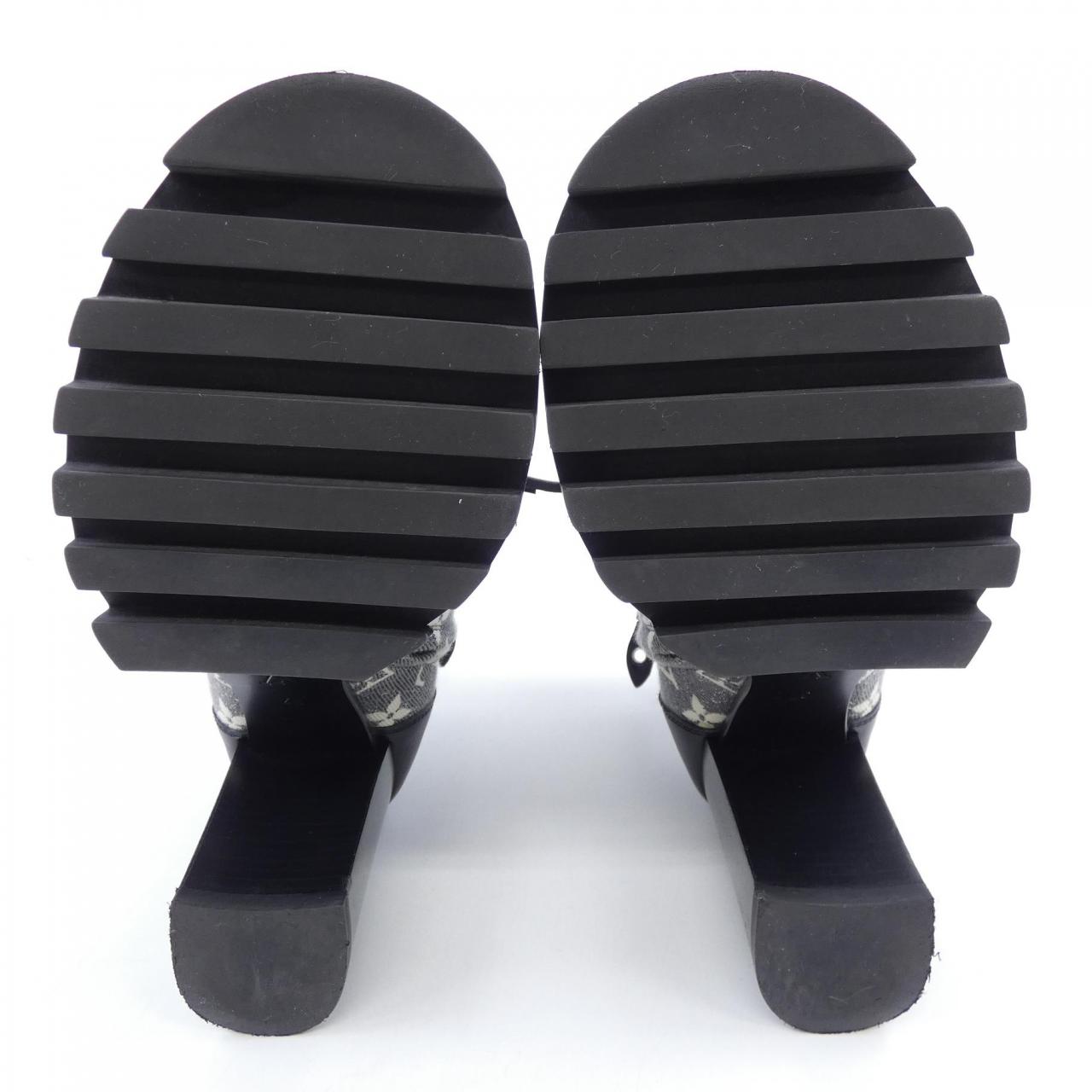 ルイヴィトン LOUIS VUITTON モノグラムデニム スタートレイルライン ブーツ