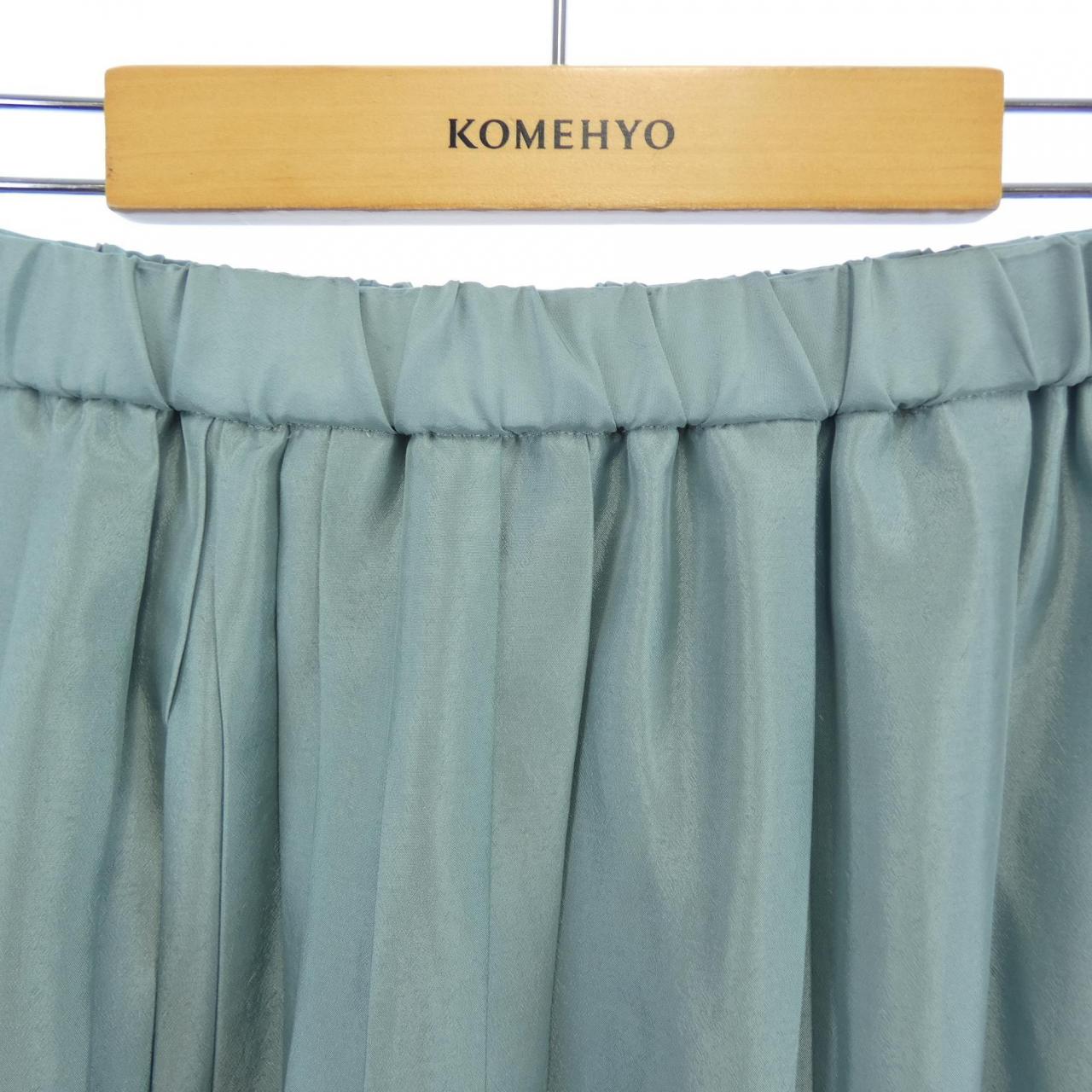 ニジュウサンク 23区 スカート