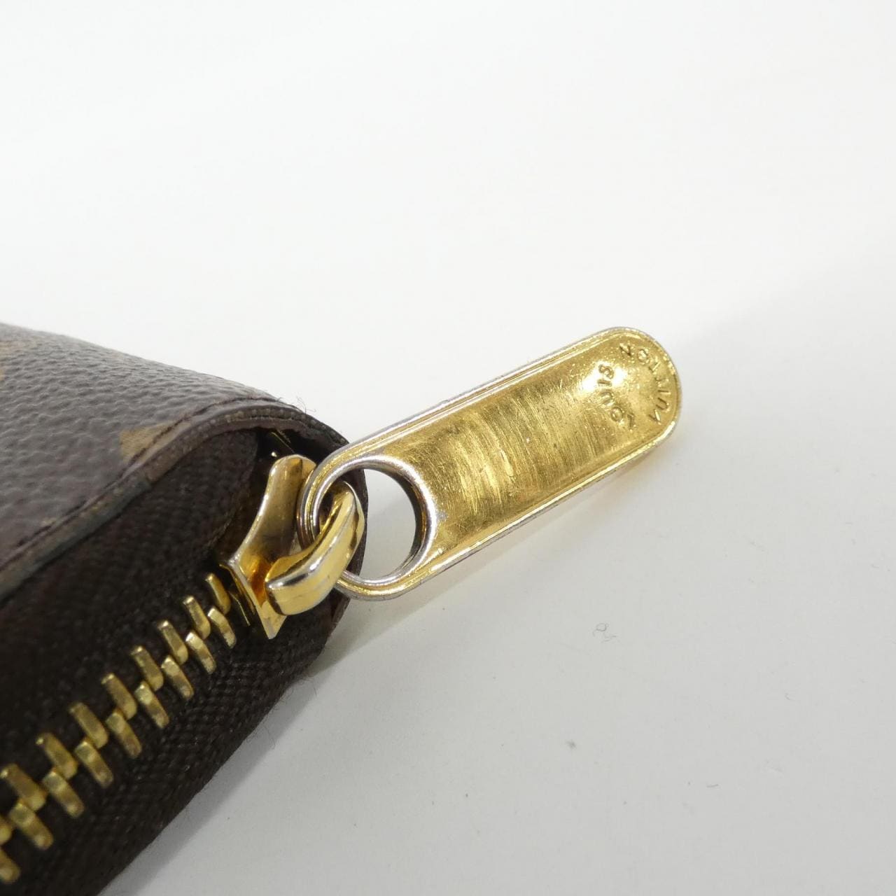 ルイヴィトン モノグラム ジッピー ウォレット M42616 財布