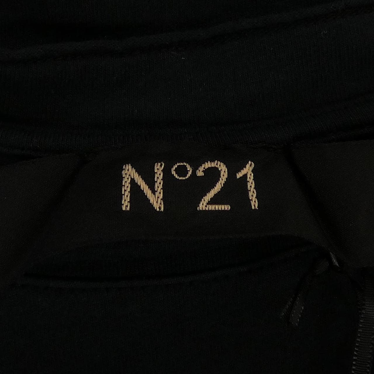 ヌメロヴェントゥーノ N°21 Tシャツ