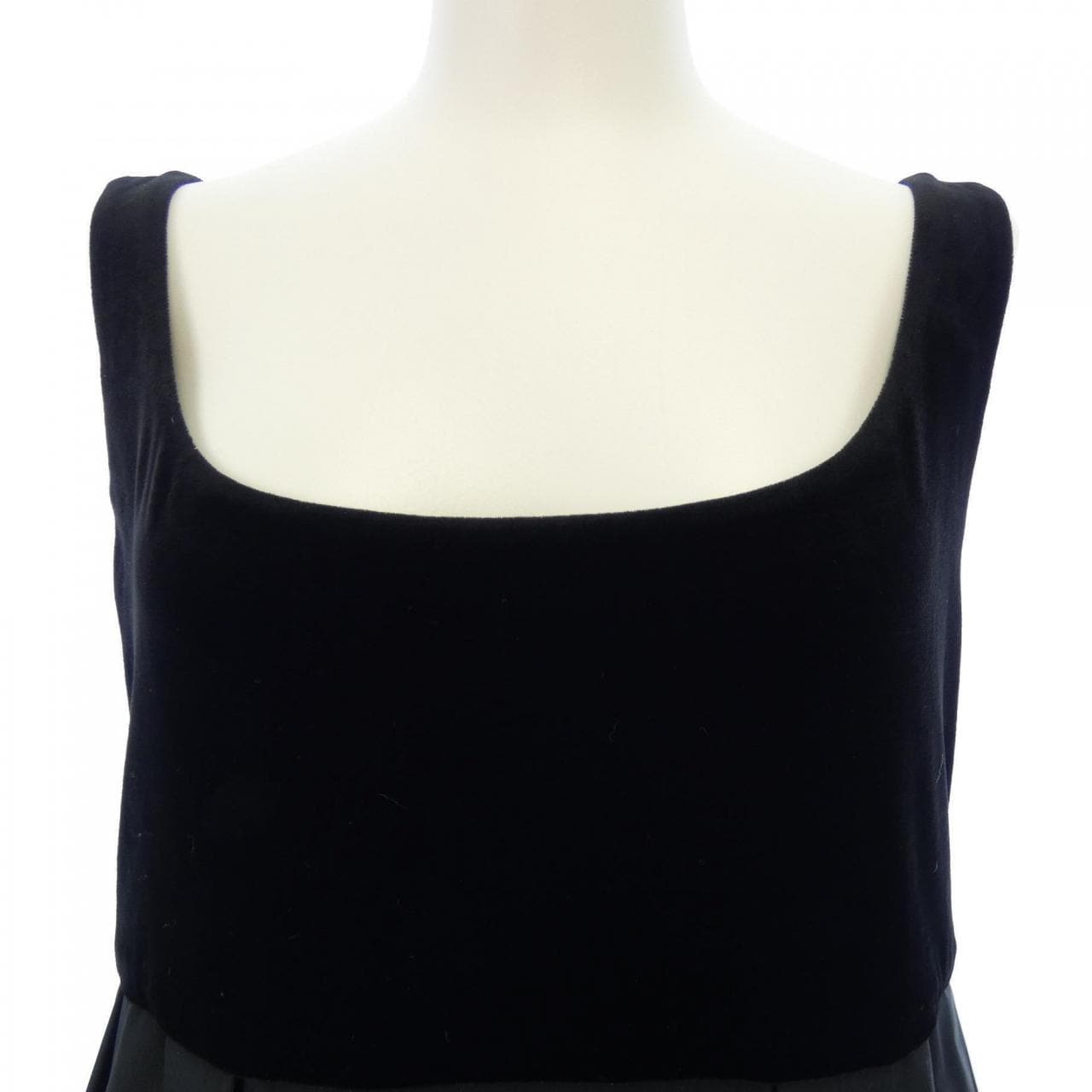 ベロアノワールbyフォクシー VELOUR NOIR by FOXEY　N.Y ワンピース