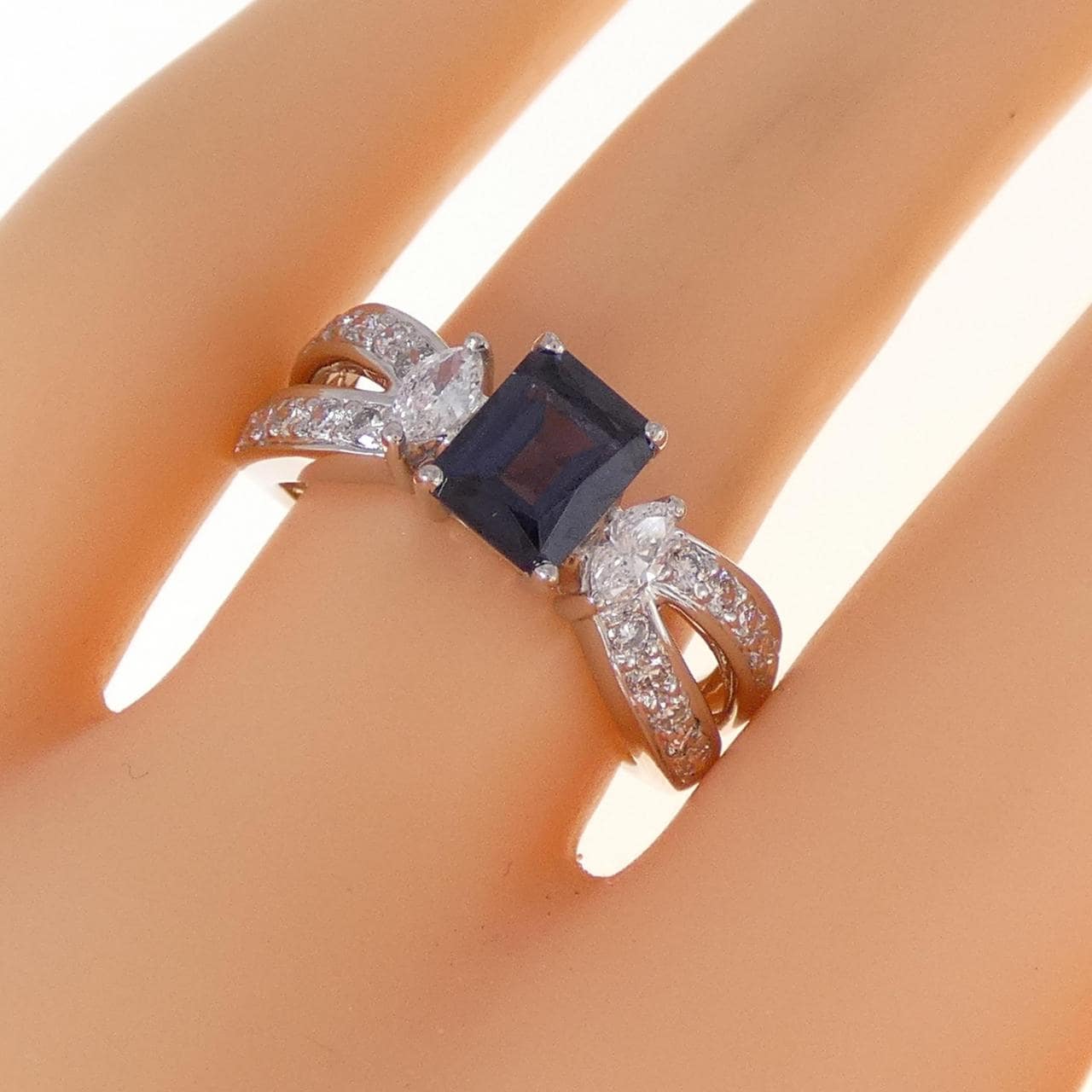 PT Spinel ring 1.23CT