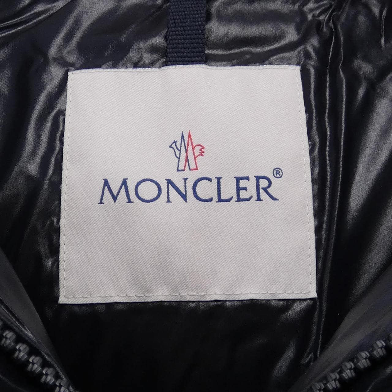 モンクレール MONCLER ダウンジャケット