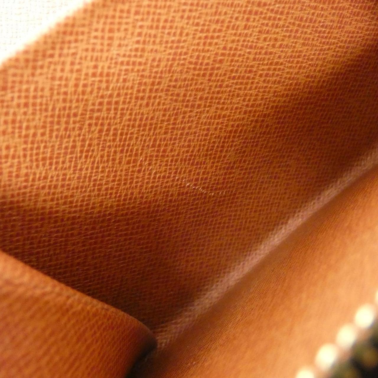 ルイヴィトン モノグラム ポルト パピエ ジップ M61207 財布