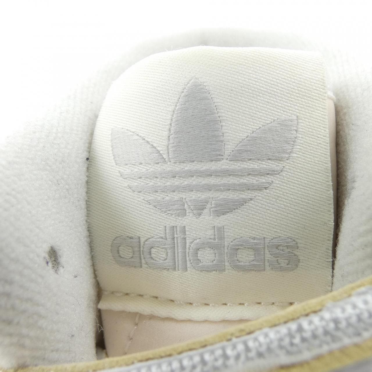 アディダス ADIDAS FY4576 スニーカー