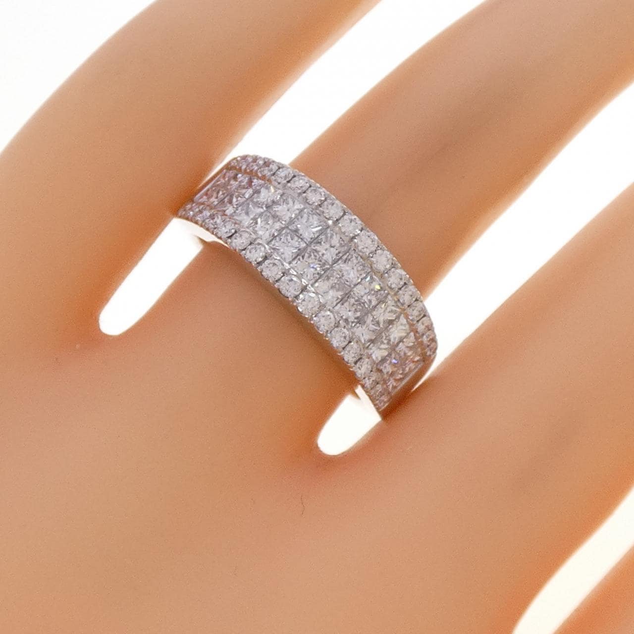 ジーエスティービー ダイヤモンド リング 1.50CT