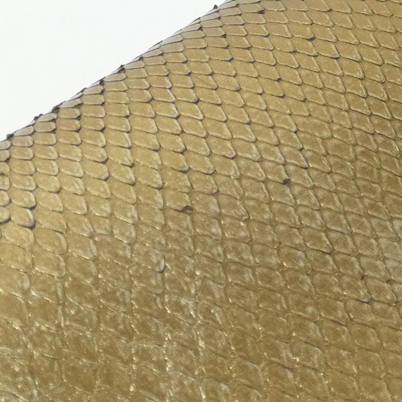 グッチ 410100 EE0CG 財布