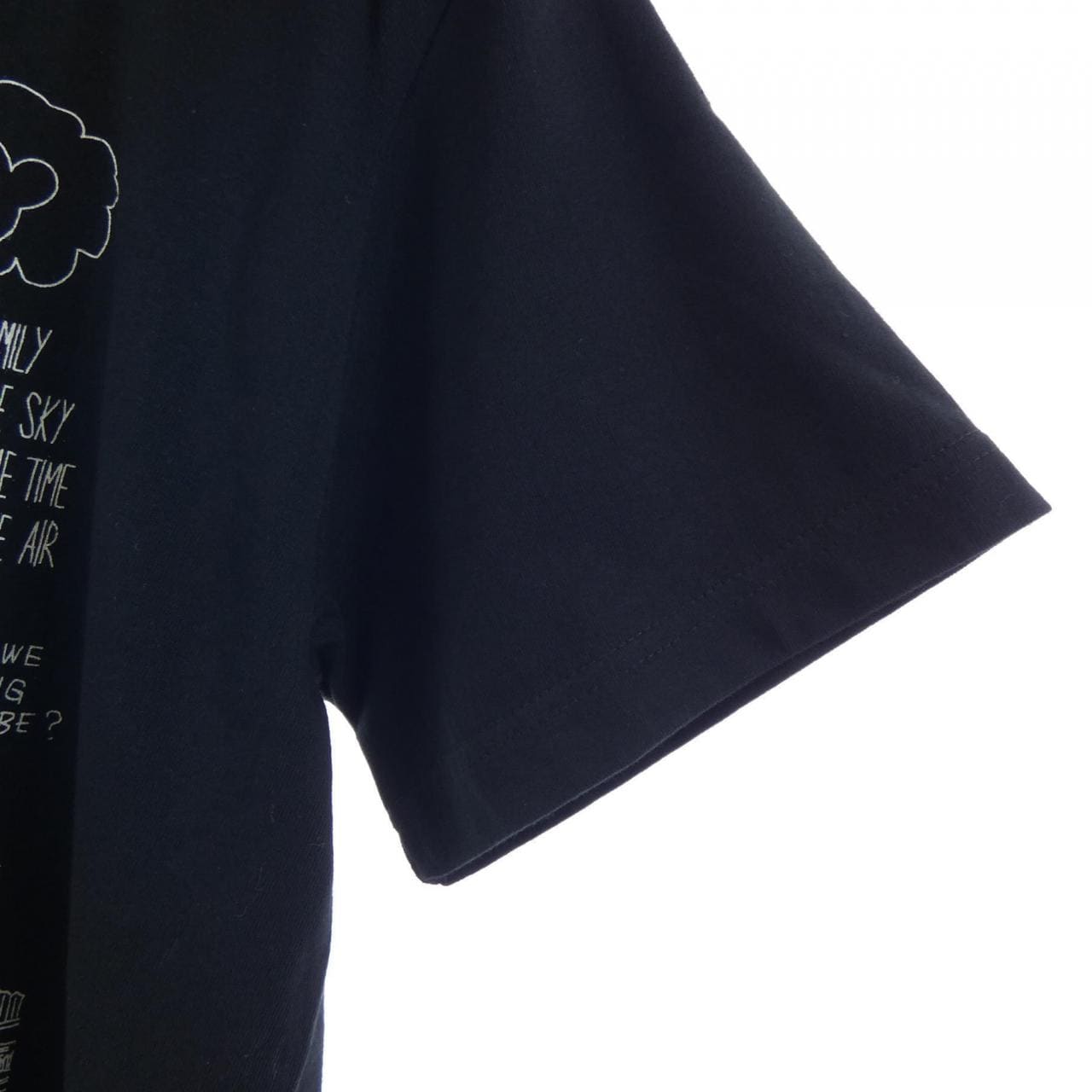 ONE BIG FAMILY Tシャツ