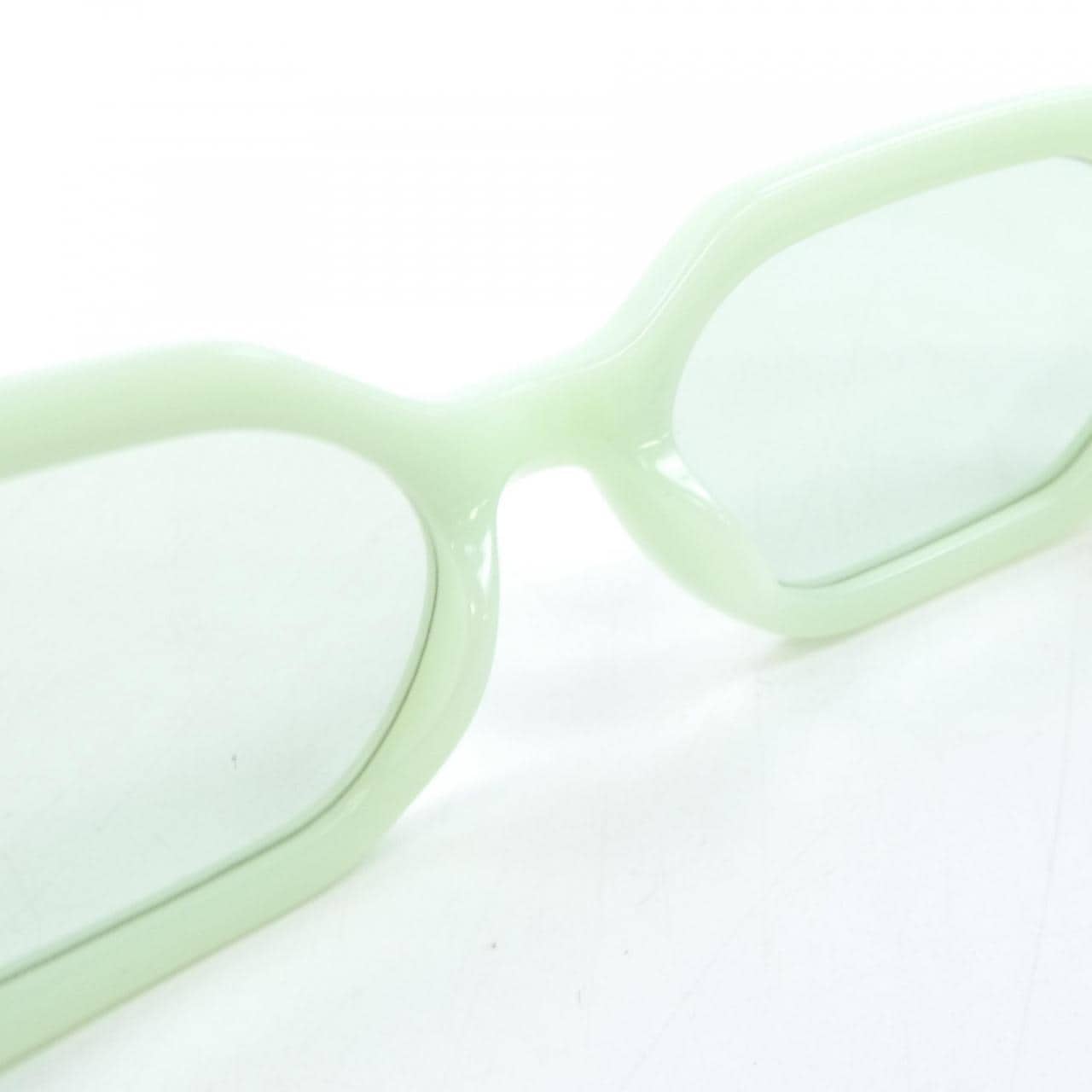 LINDA FARROW EYEWEAR