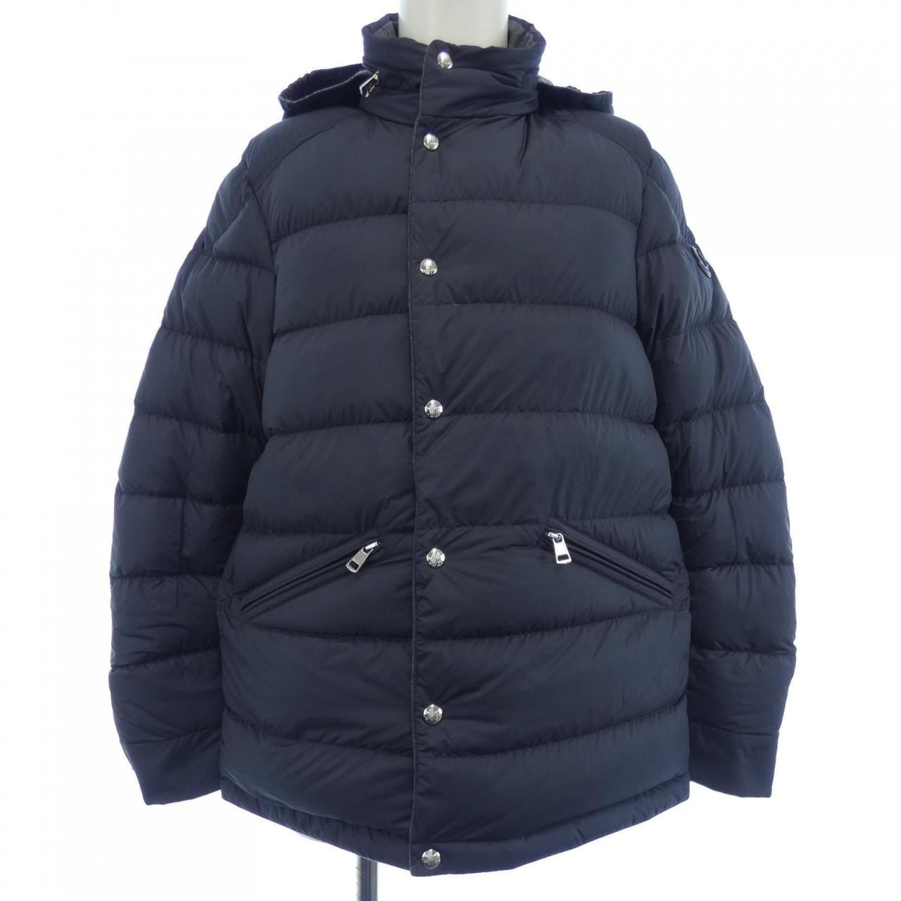 モンクレール MONCLER QUEYRAS ダウンジャケット