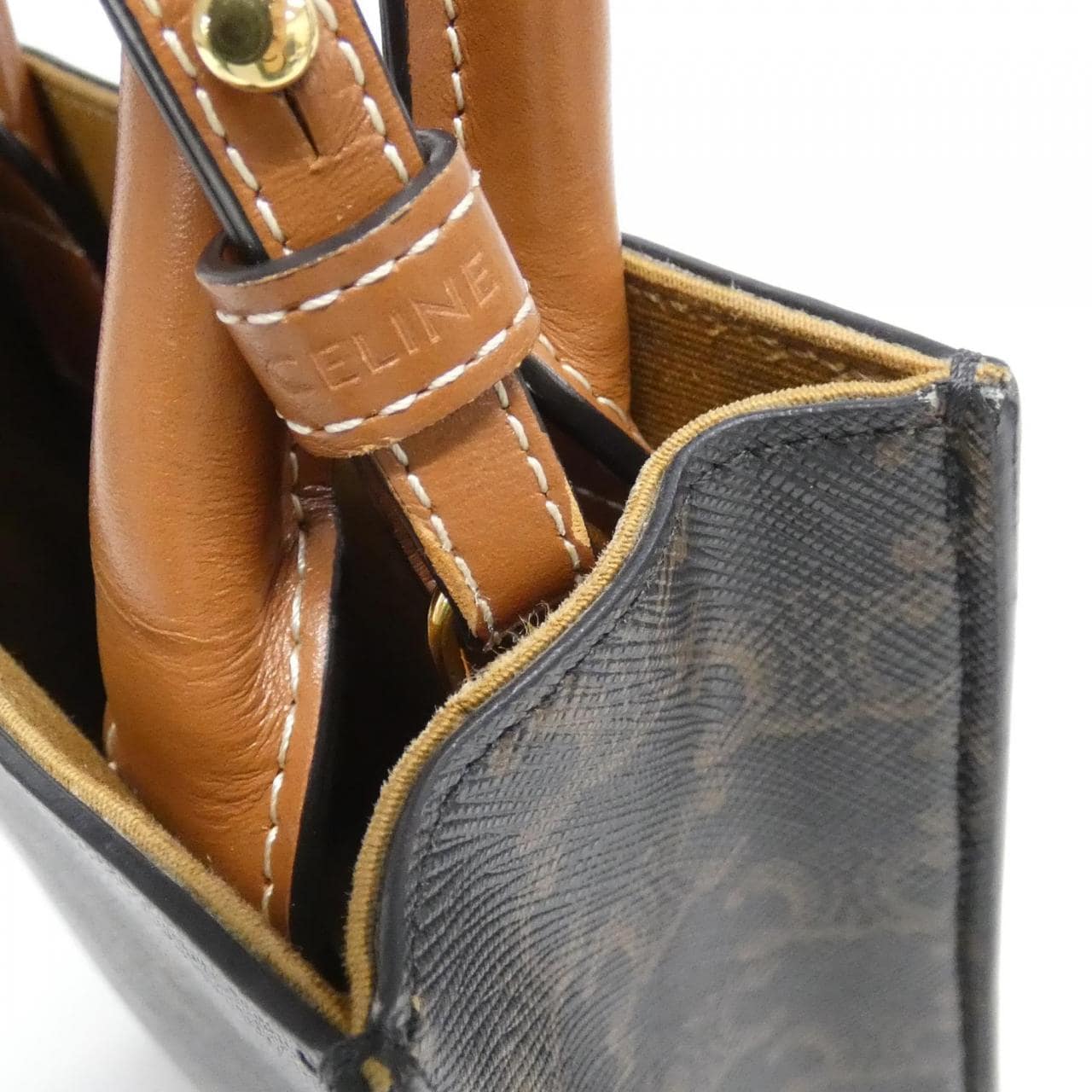 セリーヌ ミニ バーティカル カバ 194372BZK バッグ