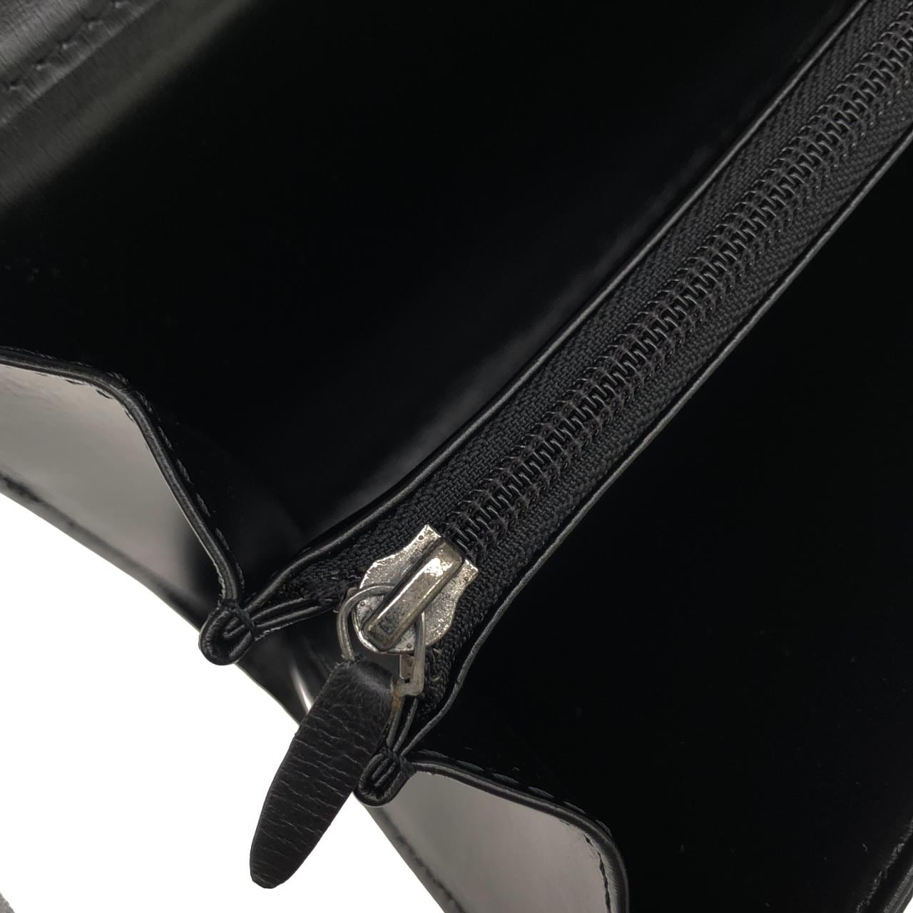 ルイヴィトン オペラ エーゲ M63962 バッグ