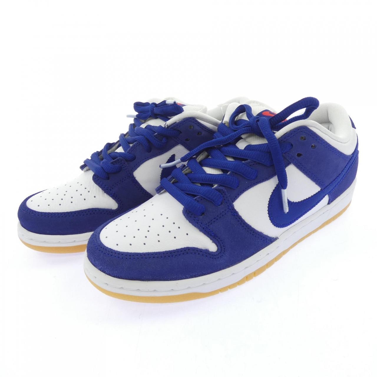 ナイキ NIKE DO9395-400 スニーカー