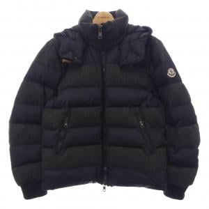 モンクレール MONCLER ダウンジャケット