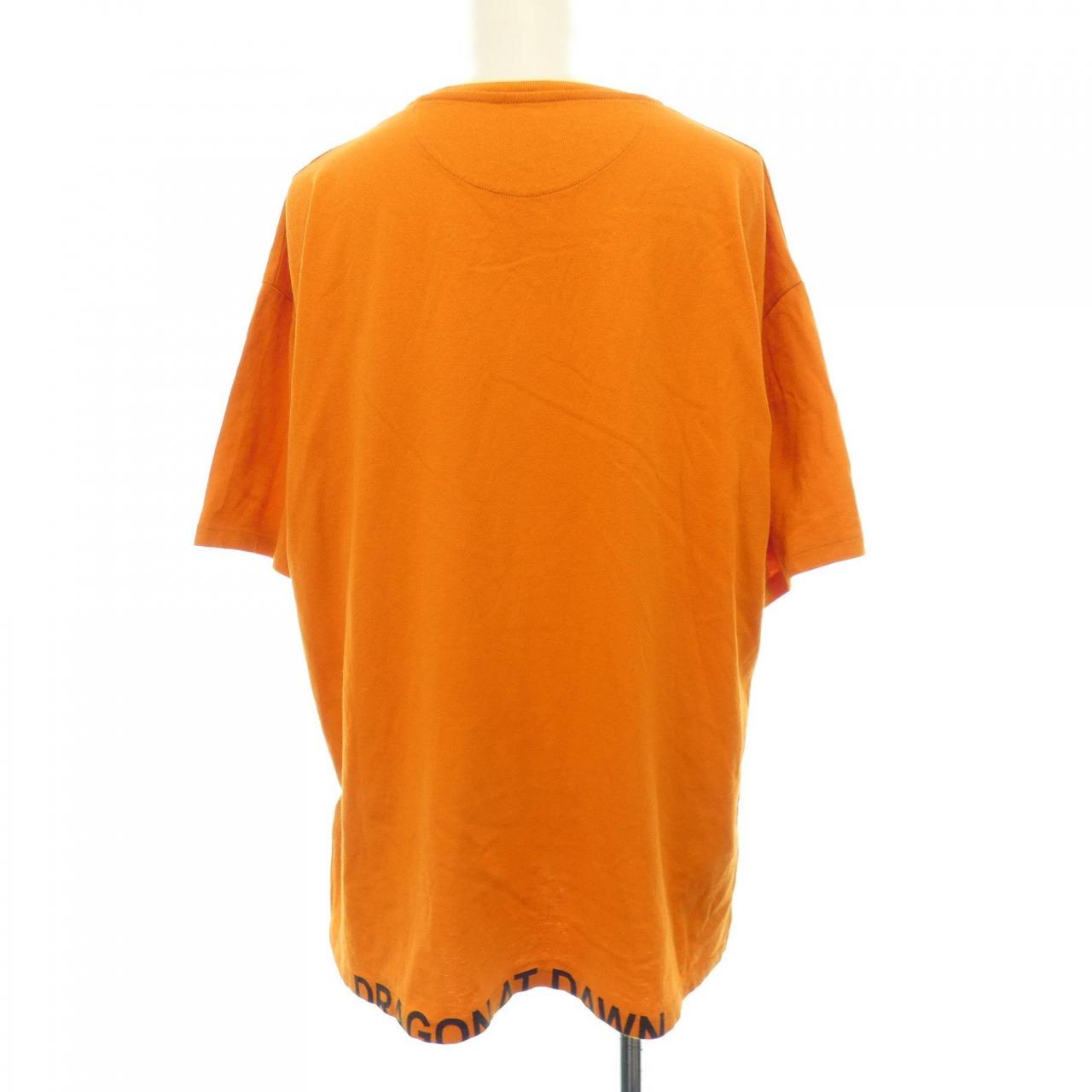 ヴァレンティノ VALENTINO Tシャツ