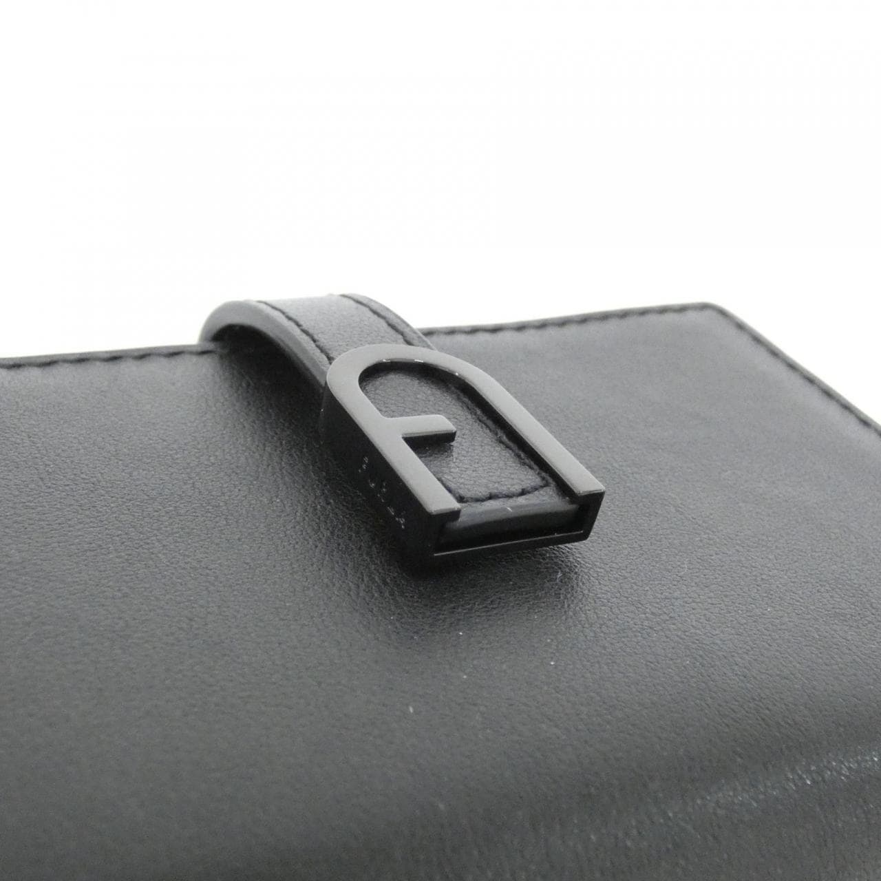 【新品】フルラ FLOW WP00401 財布