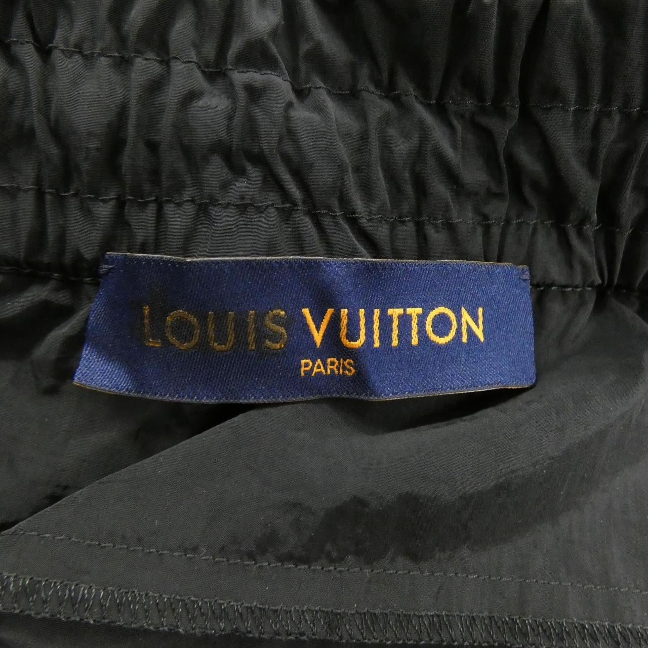 ルイヴィトン LOUIS VUITTON ダブルフォンポーチ HKP09WRAT ショートパンツ