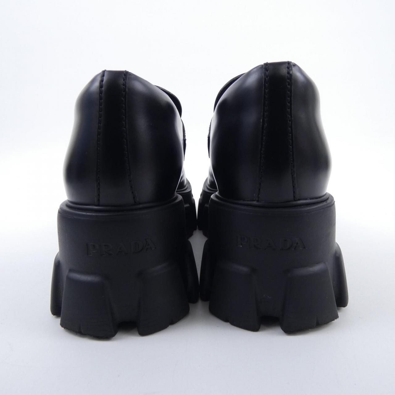 プラダ PRADA モノリス ローファー トライアングルロゴ 1D649M シューズ