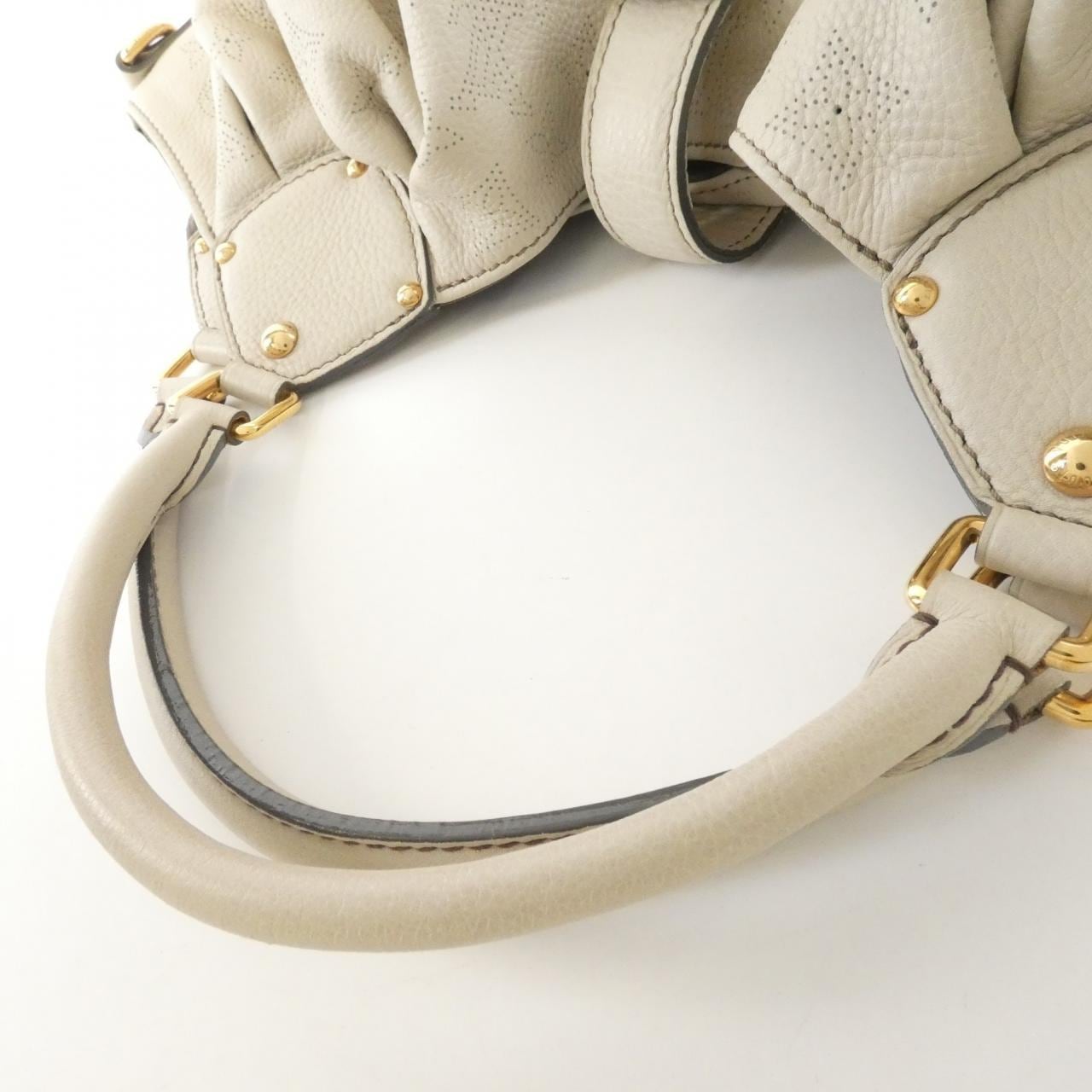 ルイヴィトン マヒナ XXL M95546 ショルダーバッグ