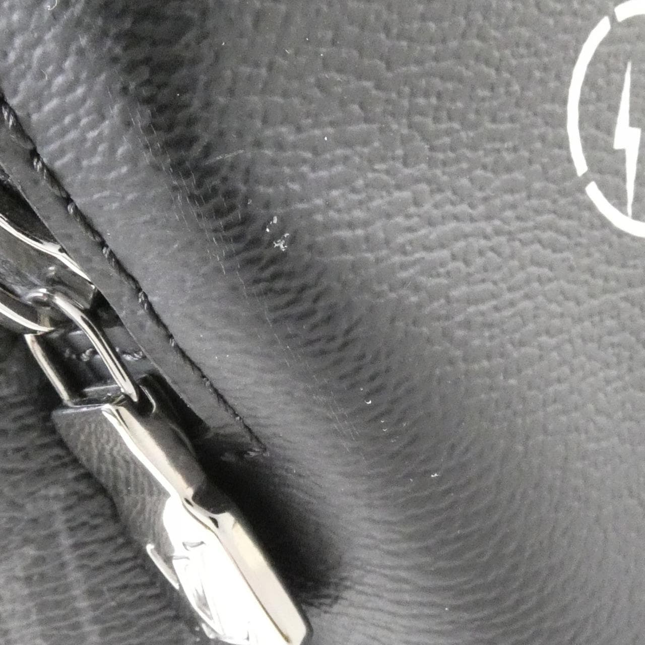 ルイヴィトン モノグラム エクリプス フラッシュ アポロ バックパック M43408 リュックサック