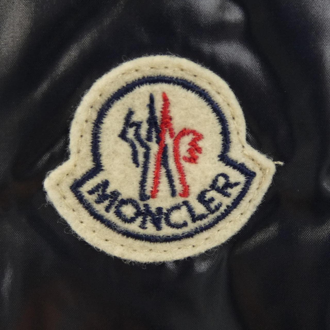 モンクレール MONCLER ダウンジャケット