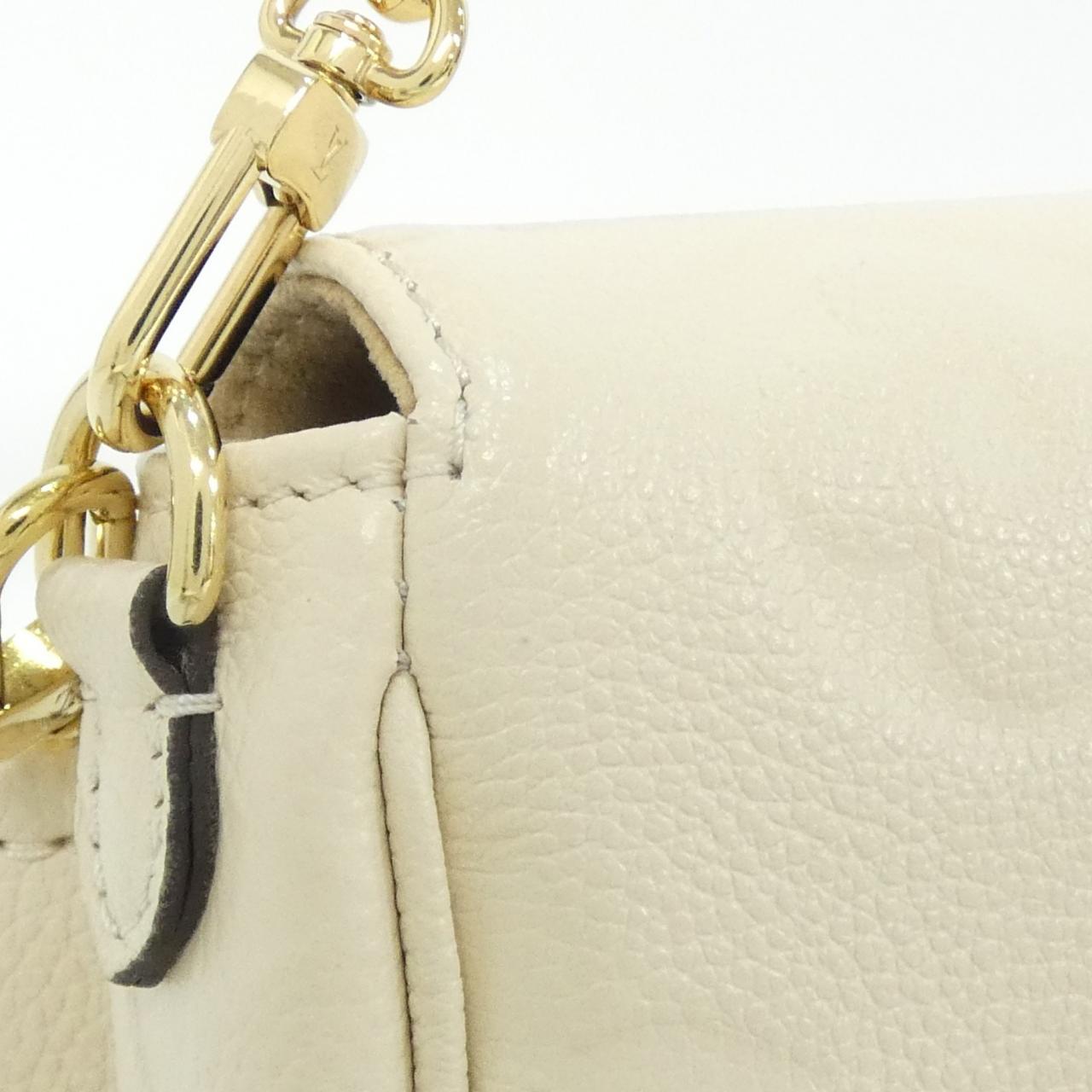 ルイヴィトン モノグラム アンプラント ウォレット オン チェーン アイビー M82210 ショルダーバッグ