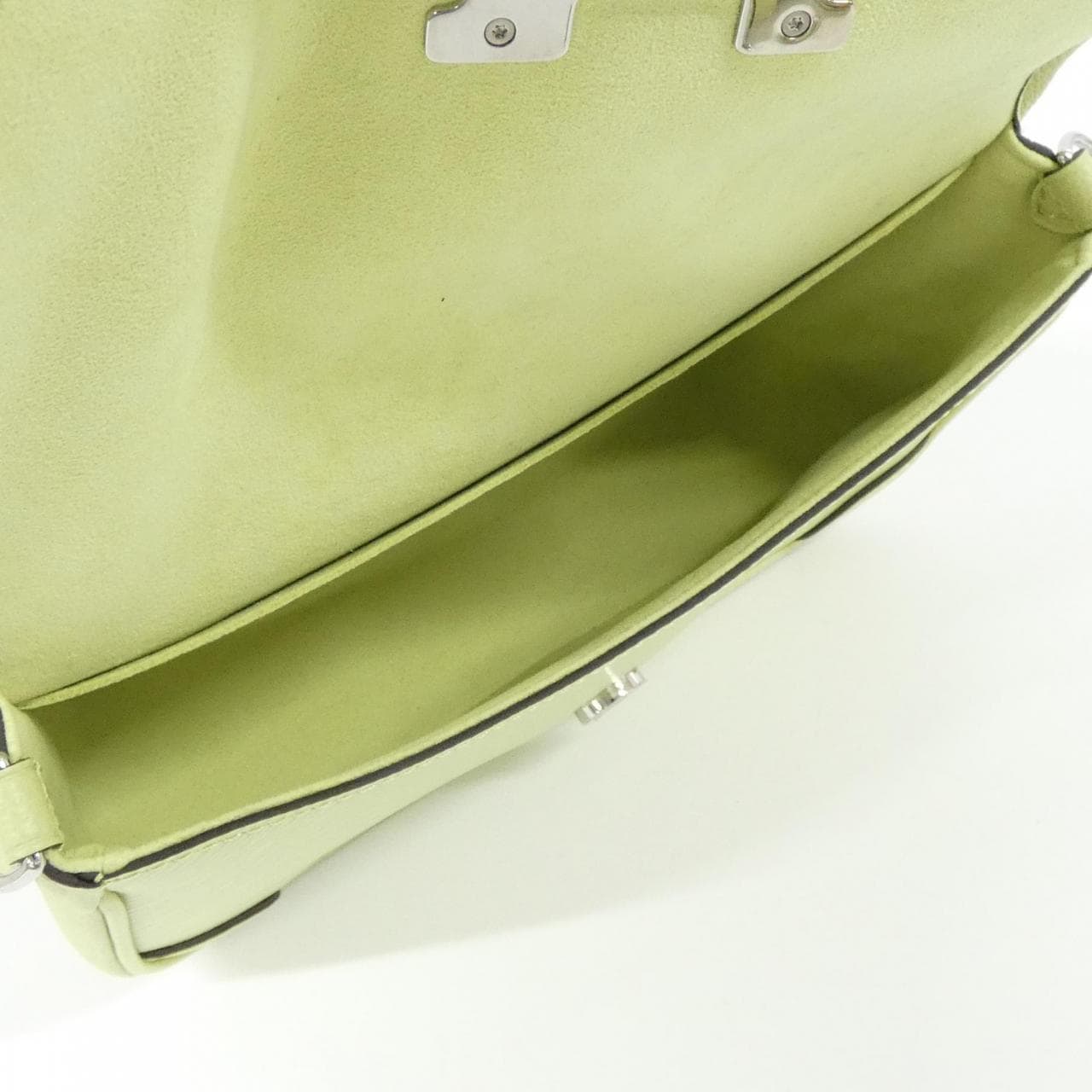 ルイヴィトン エピ ビュシ M22960 ショルダーバッグ