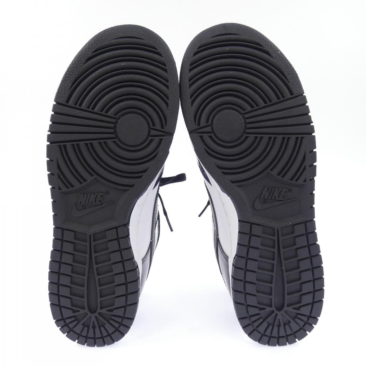 ナイキ NIKE FQ8143-001 スニーカー