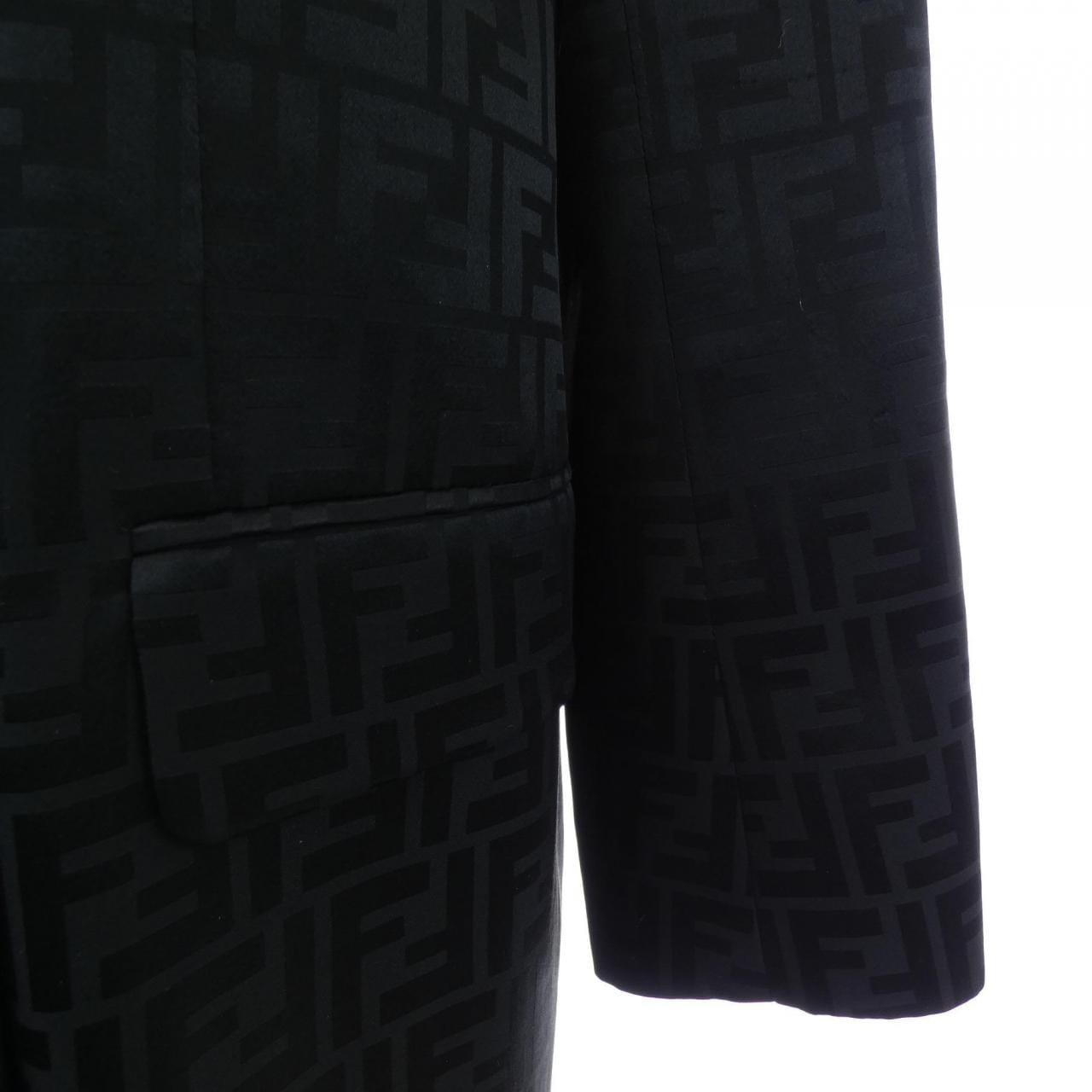 フェンディ FENDI FJ7236 AJ0Z ジャケット