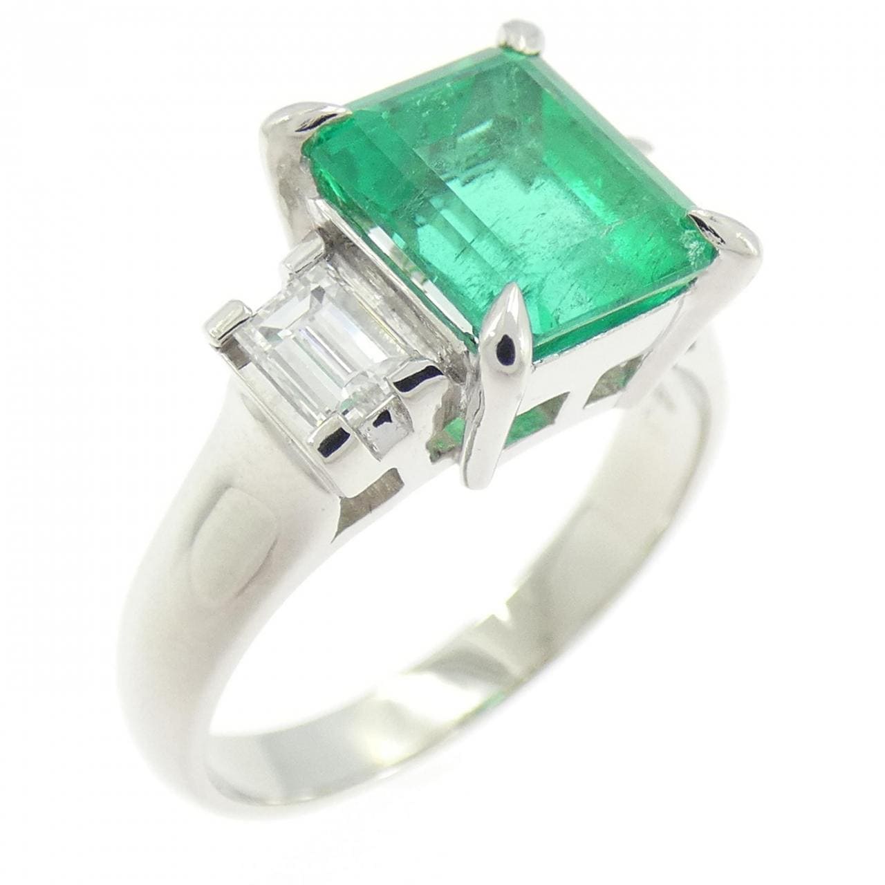 PT900 エメラルド リング 2.01CT コロンビア産