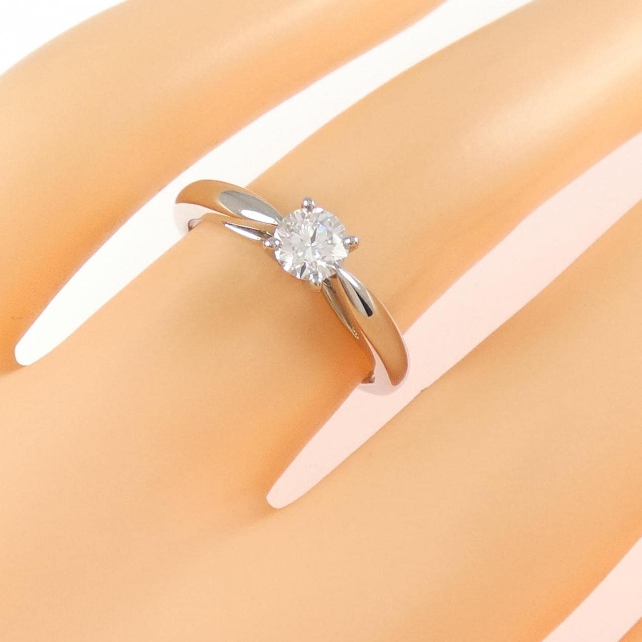 ヴァンクリーフ&アーペル ボヌール リング 0.32CT D IF 3EXT